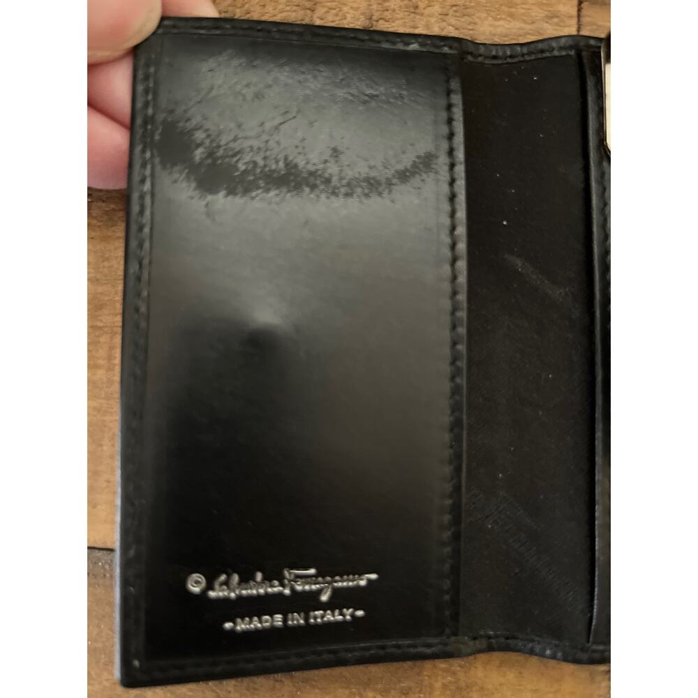 FERRAGAMO Key Case Black leather Silver Hardware Unisex - Picture 5 of 9